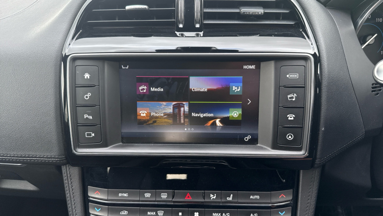 Jaguar F-Pace 2.0d Portfolio 5dr Auto AWD Diesel Estate